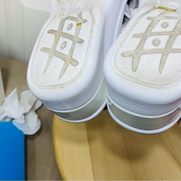 Bzees Spirit White Lilas Wedge Platform Sandals Comfort Floral Neoprene Shoes 9 - Picture 11 of 15